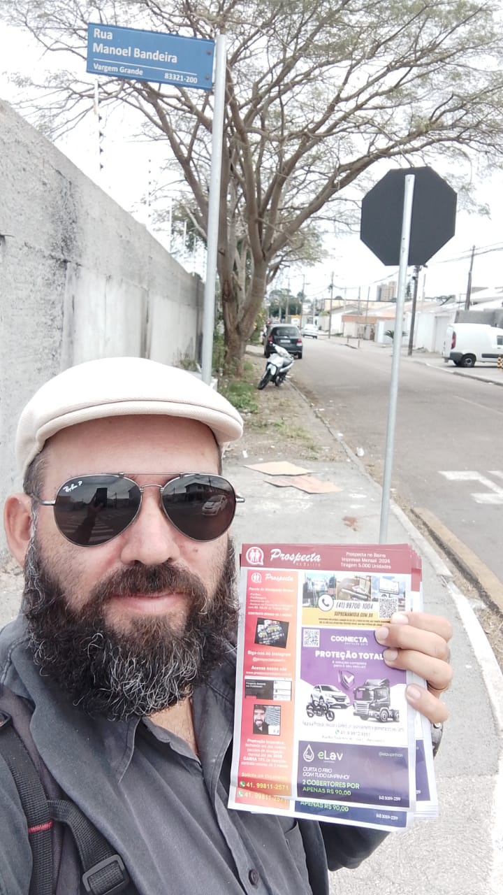 Panfletagem na Rua Manoel Bandeira
